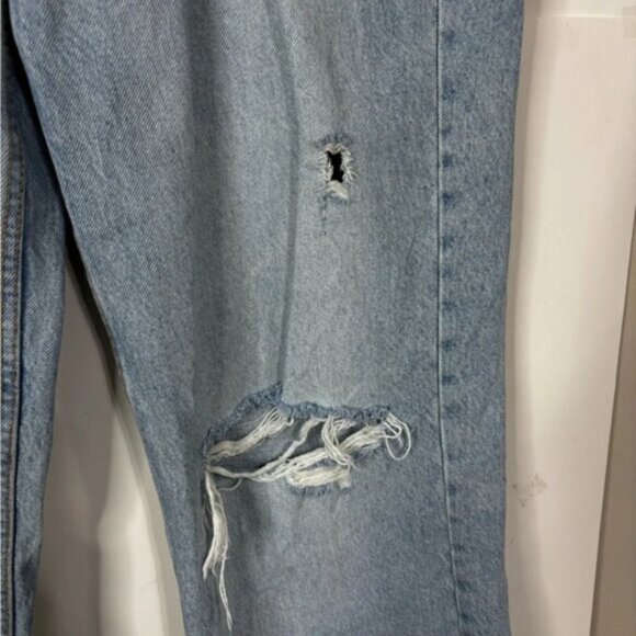 Zara Baggy Jeans Womens 6 Blue Light Wash Denim Raw Hem Cropped Distressed - Picture 6 of 9